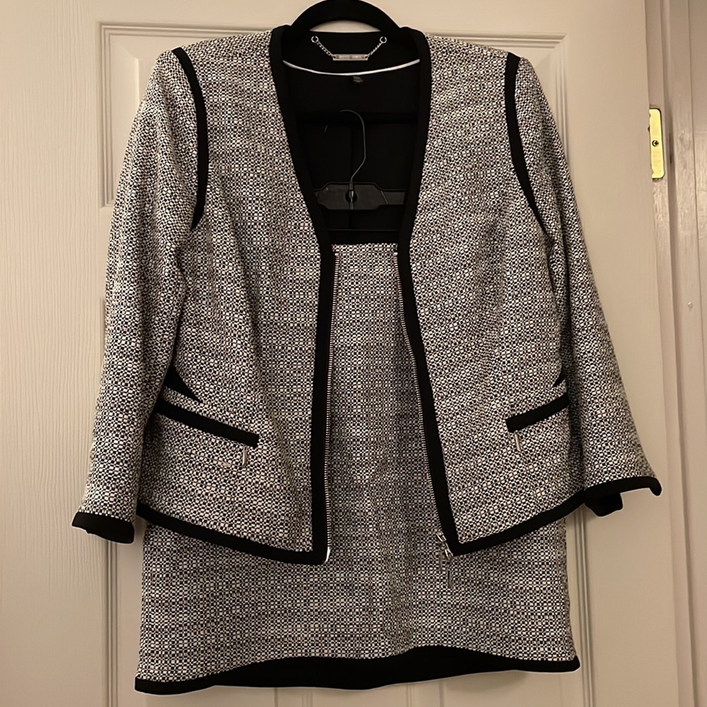 White House Black Market Power Skirt Suit Set!